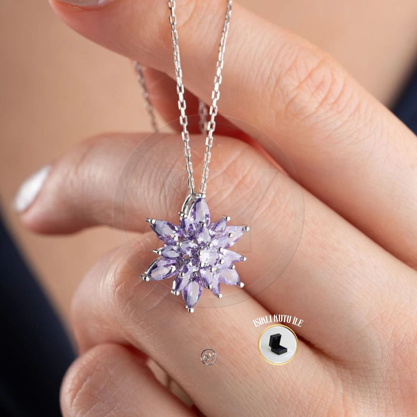 925 Ayar Gümüş Mor Işıltılı Lotus Çiçeği Kolye