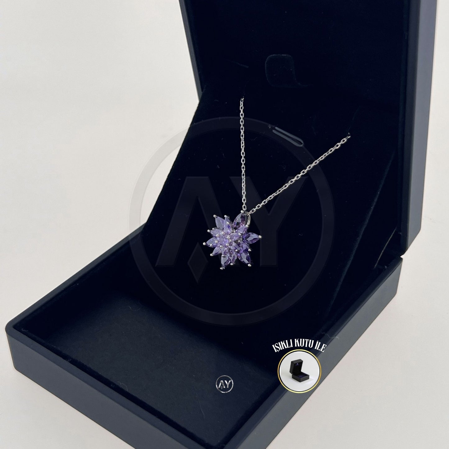 925 Ayar Gümüş Mor Işıltılı Lotus Çiçeği Kolye