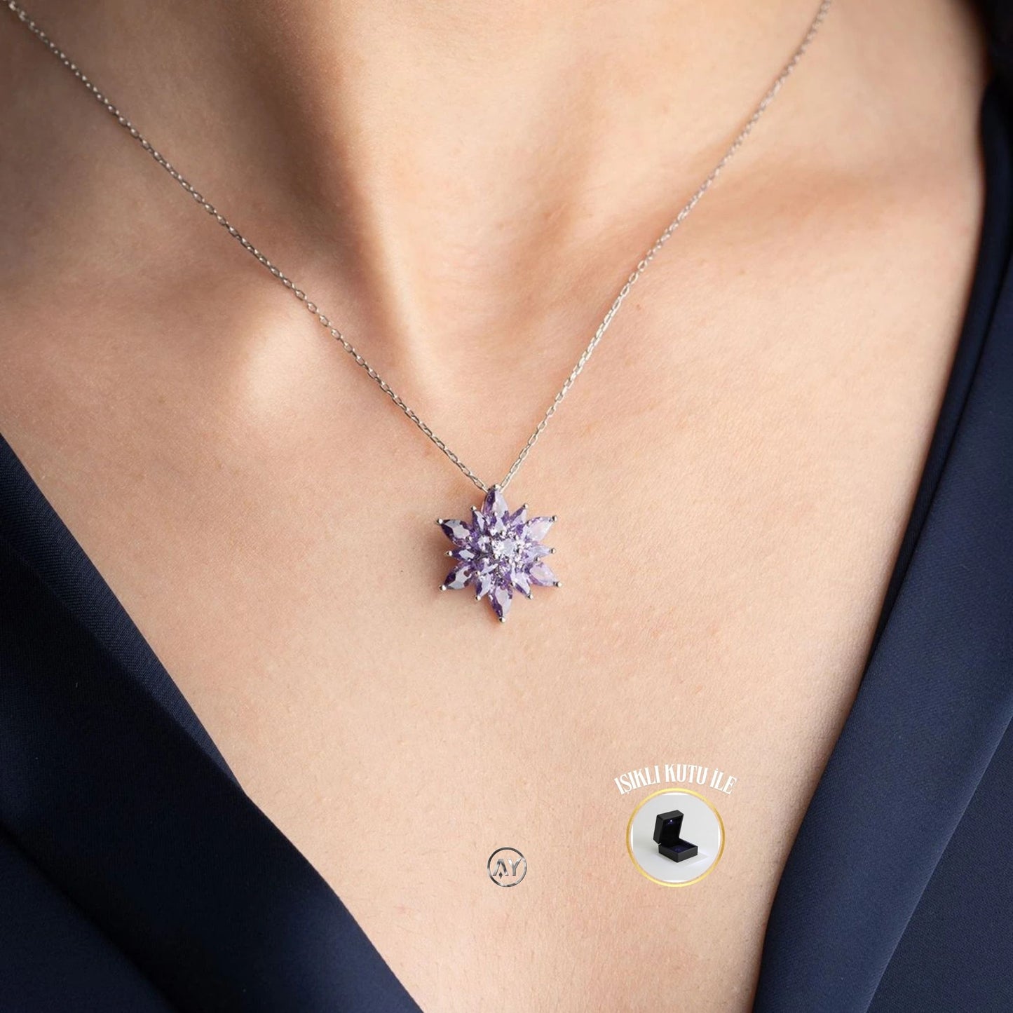 925 Ayar Gümüş Mor Işıltılı Lotus Çiçeği Kolye